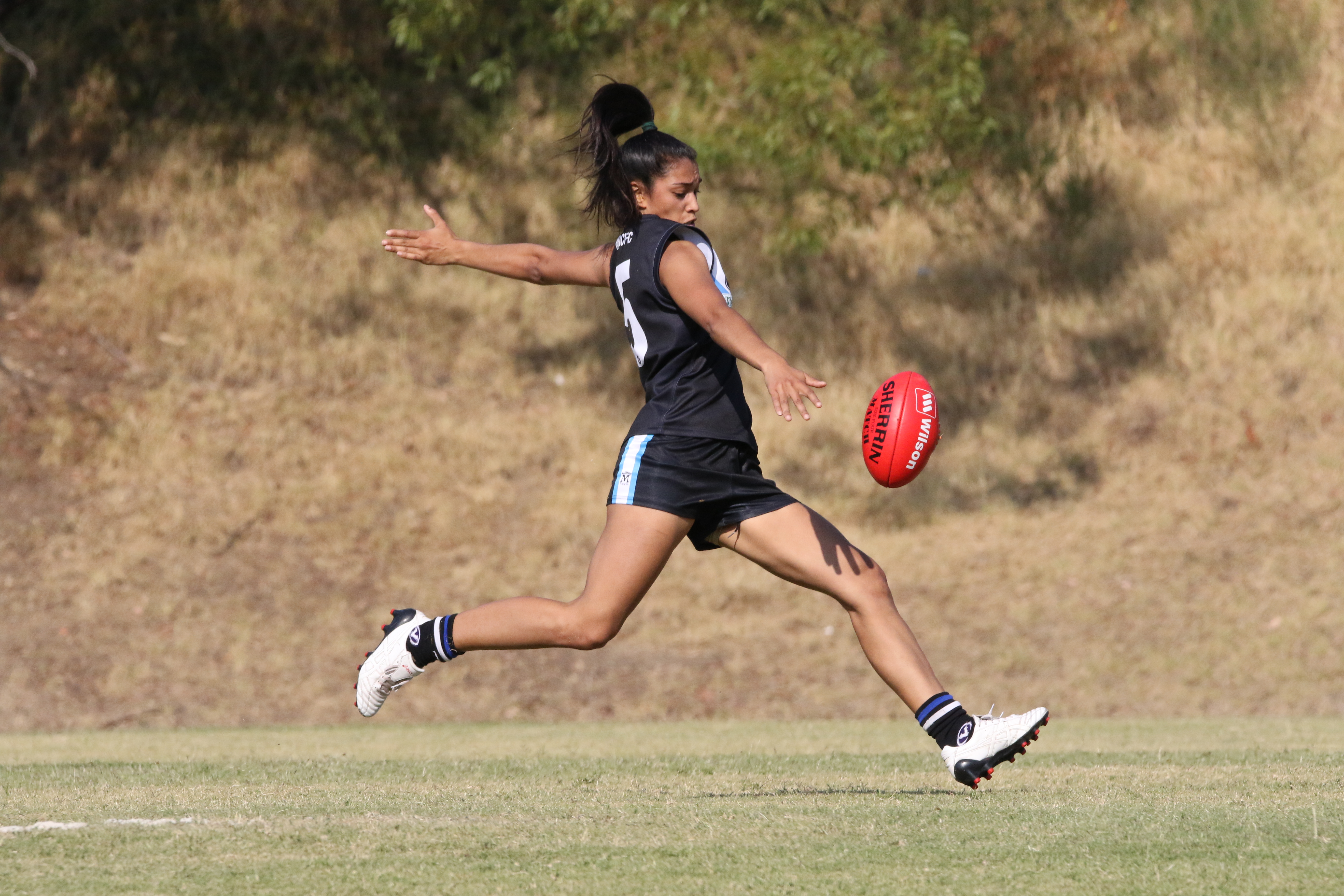 Promoting women's football